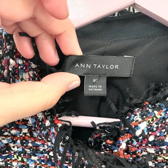 Ann Taylor Fiesta Tweed Fringe Jacket Red Blue Multi Color M Tall - Picture 3 of 6